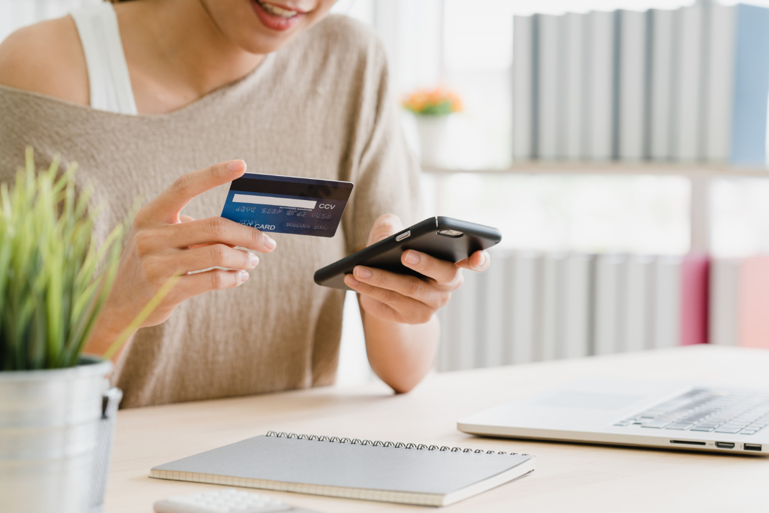 How to Write Product Descriptions to Boost eCommerce Sales?