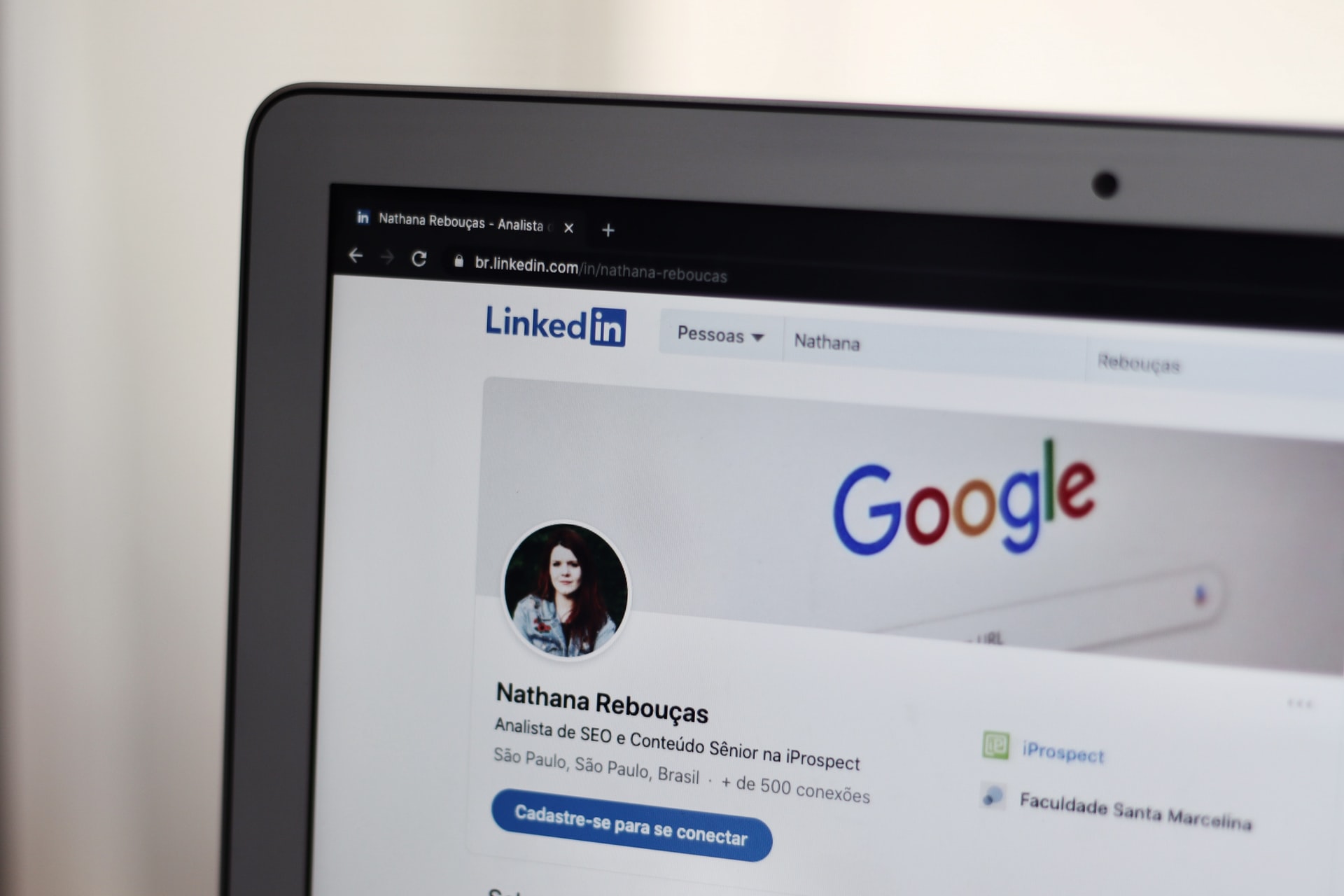 8 Tips for Small Businesses Running LinkedIn Ads