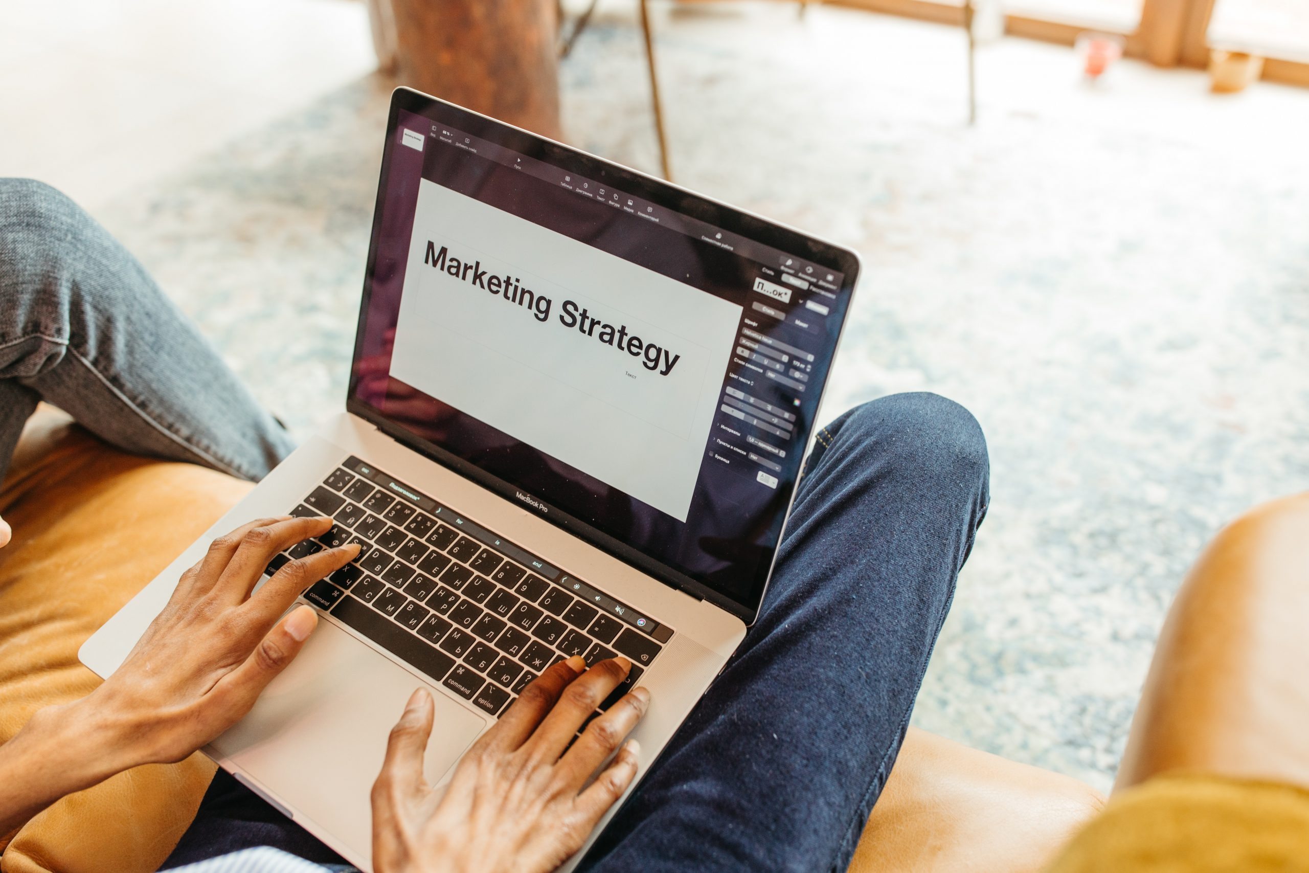 Expert Insights on How Multilingual B2B Marketing Strategies Can Increase Sales